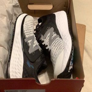 Brand New. New Balance Fresh Foam 1080 V9 size 8.5 D